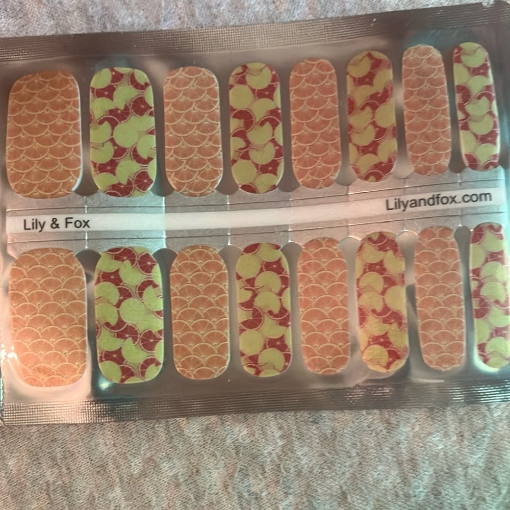 Lily and Fox Nail Wraps
New & never opened 
Lasts 10-14 days